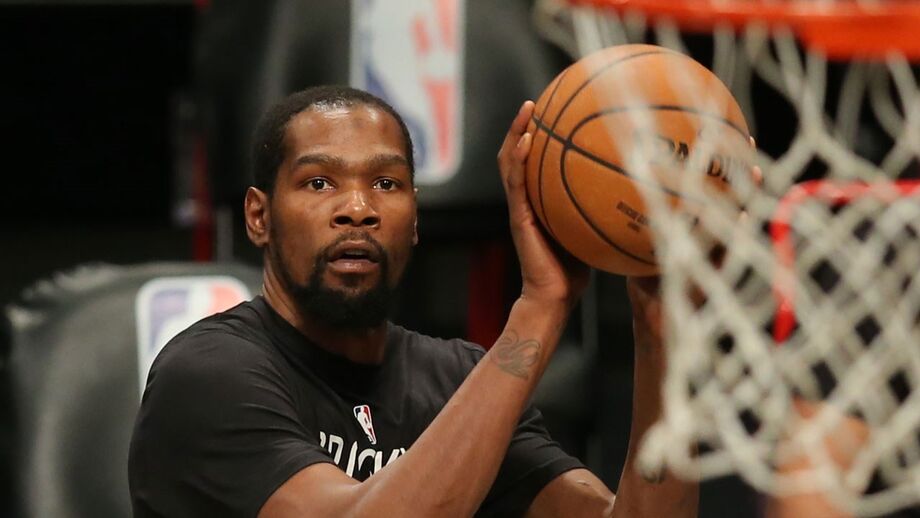 Kevin Durant alvo de multa pesada por discussão com insultos homofóbicos