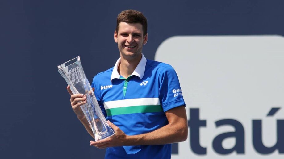 Hubert Hurkacz bate Jannik Sinner e vence Masters 1000 de Miami