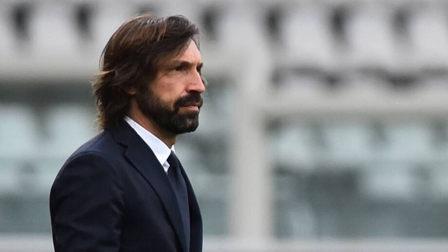Pirlo em exame com Nápoles