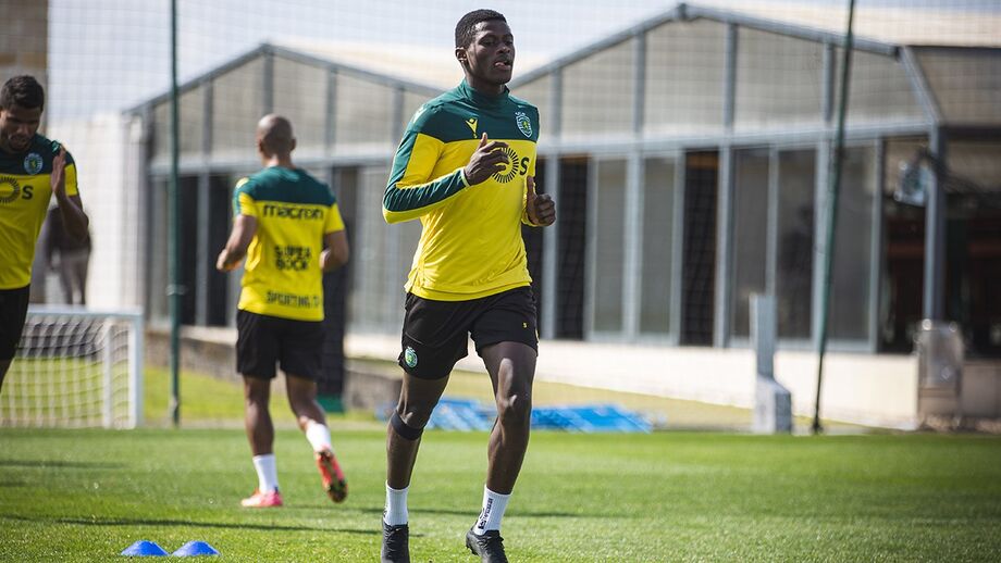 Nuno Mendes entra nas contas do Sporting para o Famalicão