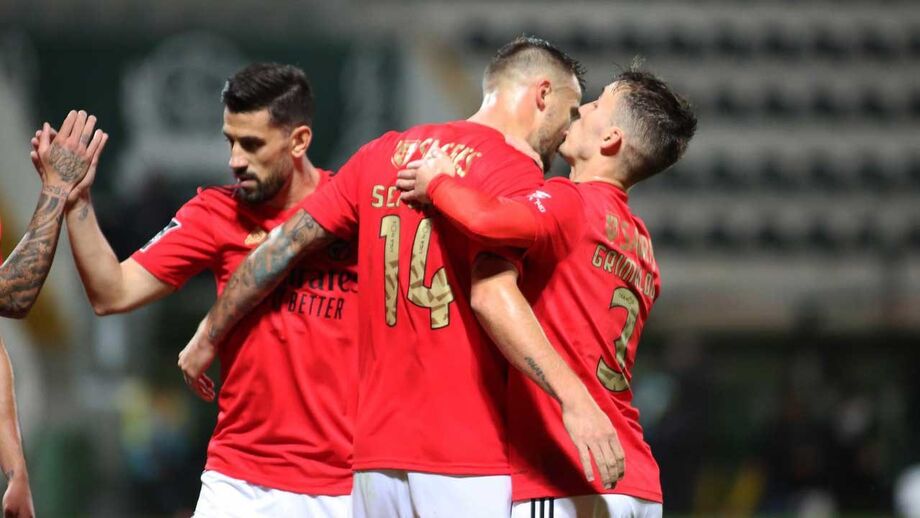 «Fácil, mas com muito trabalho. Veja-se o exemplo do Manchester City»