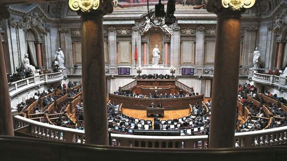 Parlamento aprova renovação do estado de emergência até 30 de abril