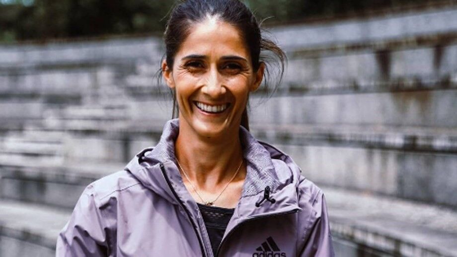 Sara Moreira tenta 'embarque' para maratona de Tóquio'2020 no aeroporto de Twente