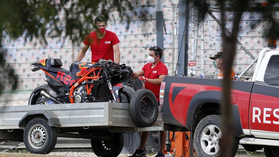 Assim ficou a moto de Miguel Oliveira após a queda em Portimão