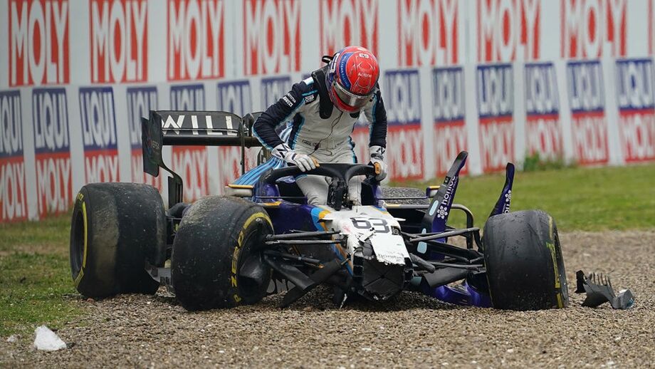 Russell pede desculpas a Bottas: «Aprendi algumas lições difíceis no fim de semana»