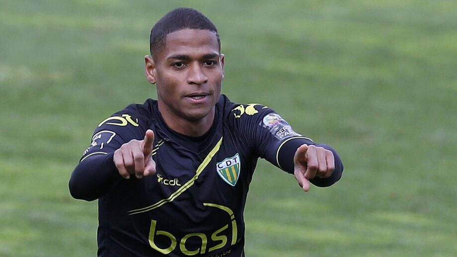 Nathan Júnior deixa conselho a Mario González: «Que continue a trabalhar como tem feito»