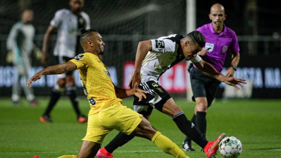 Farense-Portimonense, 1-1: duas desatenções fizeram justiça