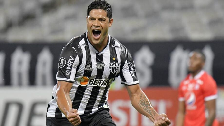 Hulk entra ao intervalo, marca dois golos e dá vitória ao Atlético Mineiro na Libertadores