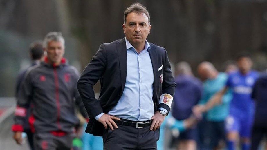 «Para o ano andamos todos à porrada...»: Carlos Carvalhal e os conflitos entre treinadores
