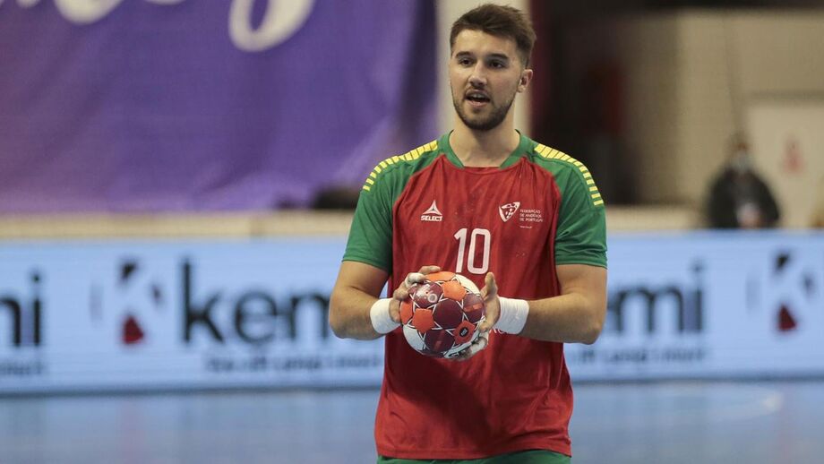 Miguel Martins e Miguel Espinha ficam na bancada
