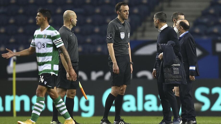 João Pinheiro arbitra jogo do Sporting