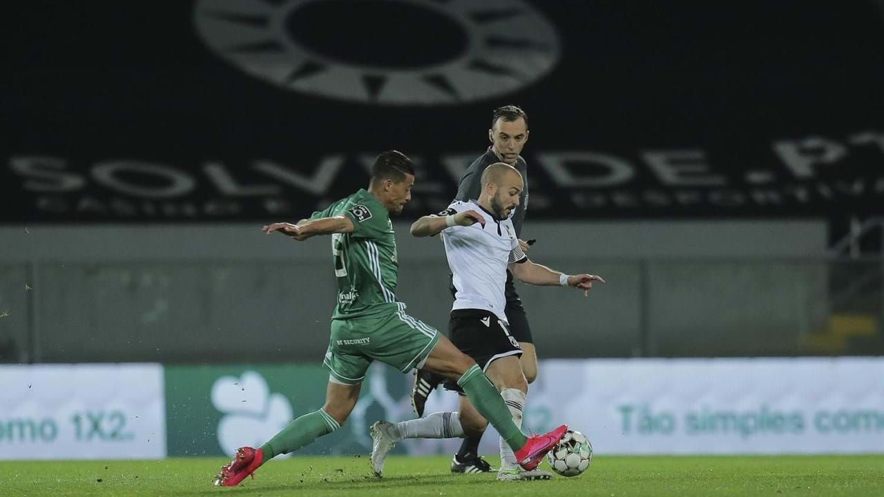 Farense - A BOLA - Brian Mansilla está em risco (Farense) / All scores