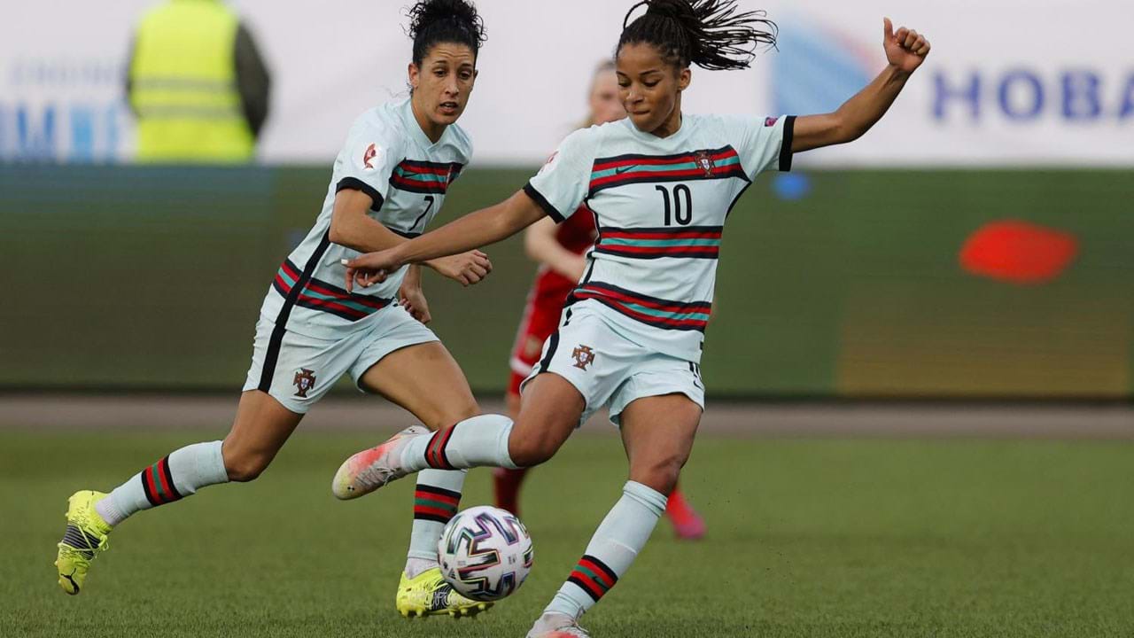 Futebol americano feminino da Lusa realiza seletiva para novas jogadoras