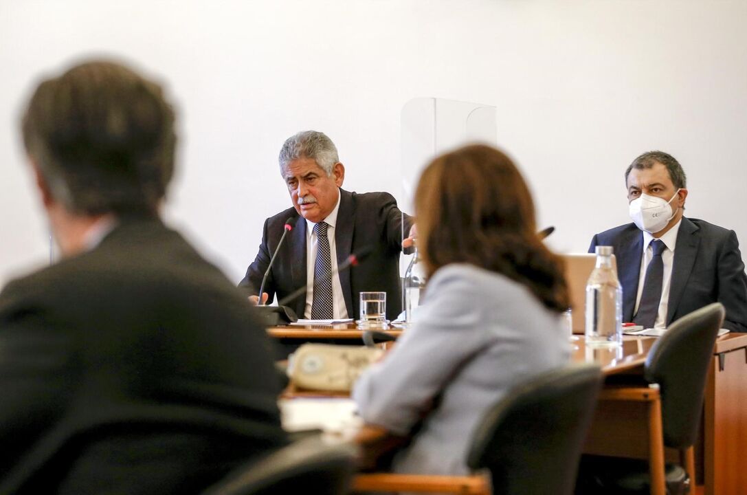 Luís Filipe Vieira responde na comissão de inquérito ao Novo Banco: siga em  direto - Benfica - Jornal Record