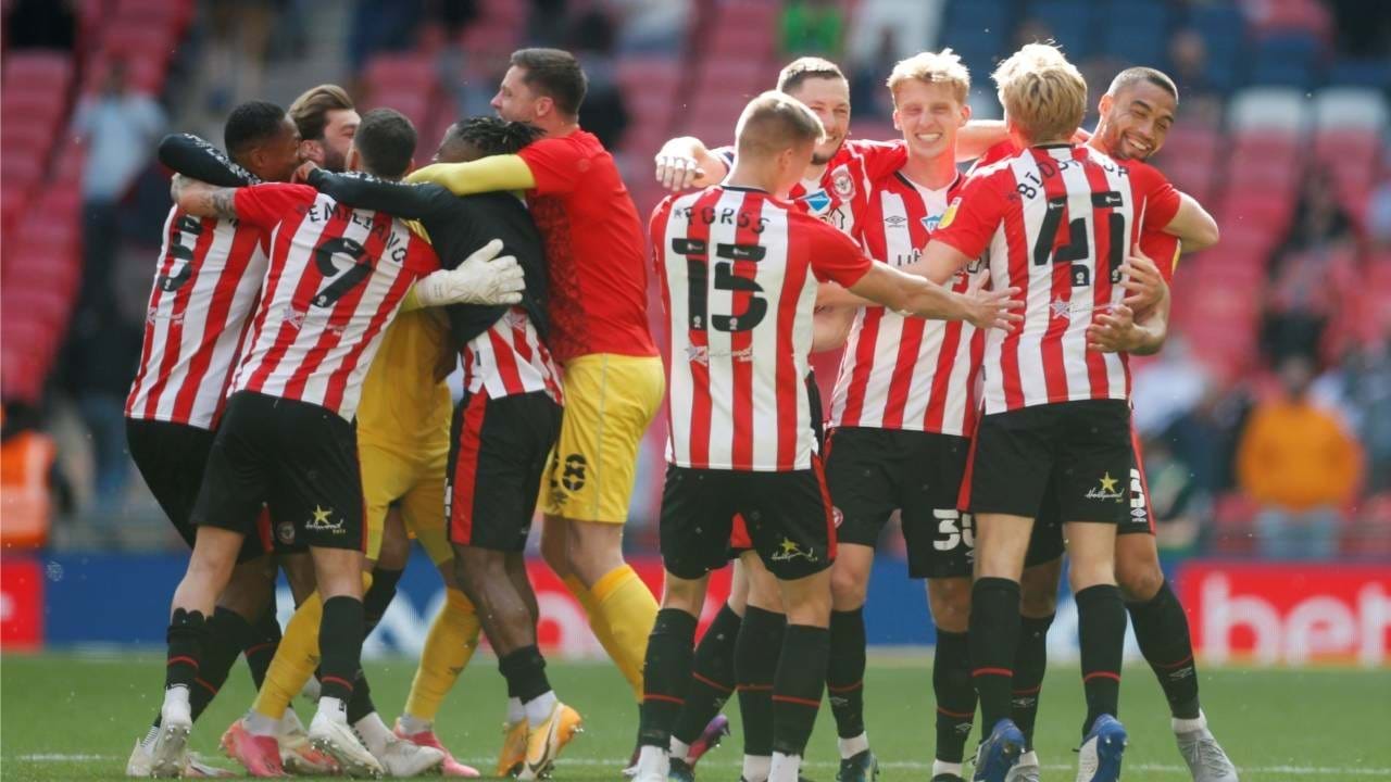 Luton Town garante subida à Premier League - Inglaterra - Jornal Record