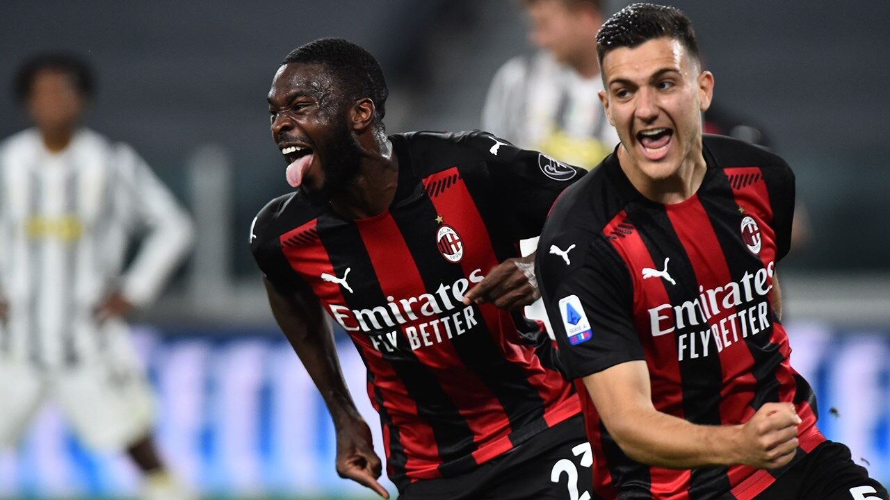 Tomori e Dalot celebram o terceiro golo do Milan em Turim
