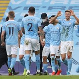 Manchester City sagra-se campeão inglês 'no sofá' após derrota do United