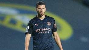 Rúben Dias eleito melhor jogador do ano em Inglaterra pelos