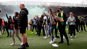Souness e o ataque dos adeptos à equipa da Sky em Old Trafford: «Alguém podia ter morrido»