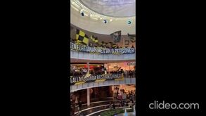 Se a moda pega: claque sueca 'transforma' centro comercial num verdadeiro estádio