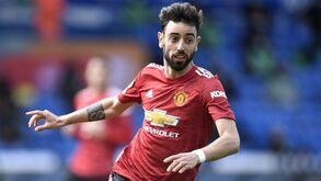 Jornal elege melhores médios da Premier League e coloca Bruno Fernandes em lugar de destaque