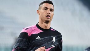 Ronaldo dá os parabéns à equipa de futsal do Sporting e adeptos pedem-lhe que volte ao clube
