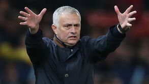 Ex-Lazio critica aposta da Roma em Mourinho: «É o pior dos piores, pratica anti-futebol»
