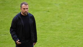 Hansi Flick confima que mantém conversações para vir a ser selecionador alemão