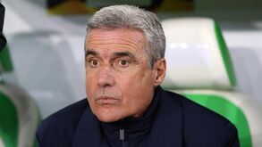 Luís Castro de saída do Shakhtar