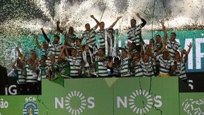 Arrepiante: ex-Casa Pia expulso na Áustria após dar patada no rosto de adversário