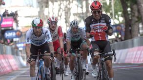 Caleb Ewan vence etapa, Landa abandona e Nelson Oliveira entra no pódio