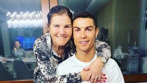 Cristiano Ronaldo vai adiar o regresso ao Sporting