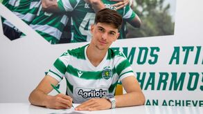 Rodrigo Ribeiro assina contrato profissional com o Sporting