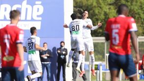 Oliveirense-Ac. Viseu, 2-1: bis de Thalis dá triunfo que mantém esperança na permanência