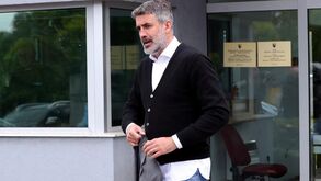 Hansi Flick apontado a treinador do Barcelona