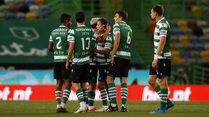Momento arrepiante: todos de pé em Alvalade a aplaudir João Pereira, que terminou a carreira