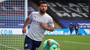 Agüero reduz salário para menos de metade para jogar no Barcelona: os milhões em causa