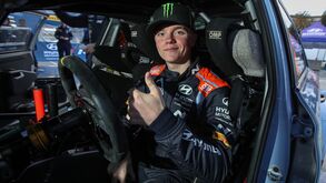 Oliver, o jovem que não sente a pressão de ser filho de... Petter Solberg