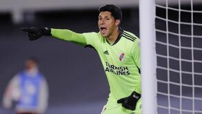 River Plate, com Enzo Pérez a guarda-redes, vence Santa Fé (2-1)