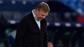 Koeman atira-se à direção do Barcelona