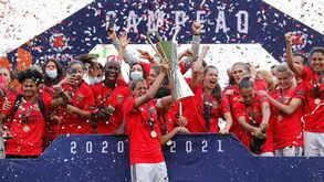 Benfica derrota Sporting e sagra-se campeão nacional de futebol feminino pela primeira vez