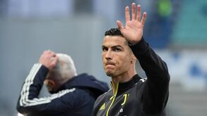 Em Itália diz-se que Ronaldo não aprova Allegri e que Jorge Mendes já fala com o PSG