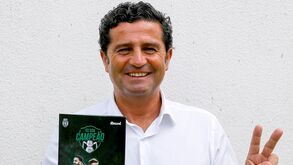 Caderneta de cromos do Sporting campeão traz nostalgia a Litos