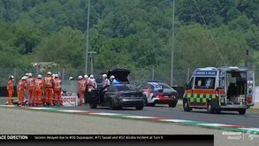 Piloto luso-suíço evacuado de helicóptero após aparatoso acidente em Moto3