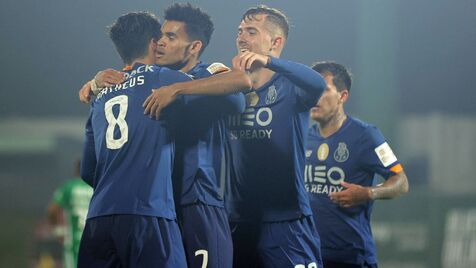 Vitoria Garante 25 ª Presenca Do Fc Porto Na Champions Fc Porto Jornal Record