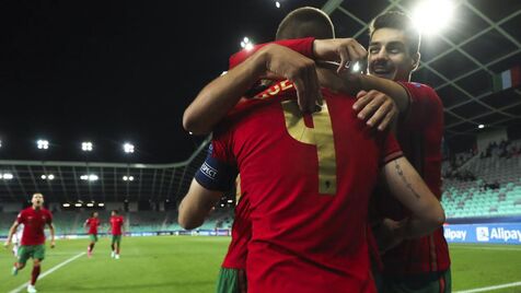 Portugal Nas Meias Finais Do Europeu Sub 21 Apos Jogo Louco Com A Italia Europeu Sub 21 Jornal Record