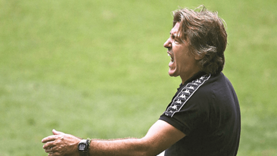 Sá Pinto de saída do Gaziantep: técnico volta a