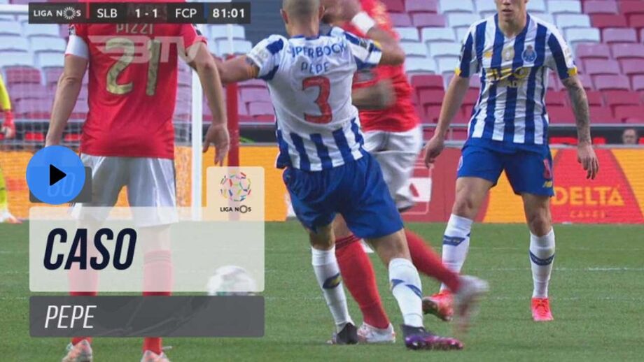 Benfica pediu segundo amarelo a Pepe neste lance e quem acabou admoestado foi Gabriel
