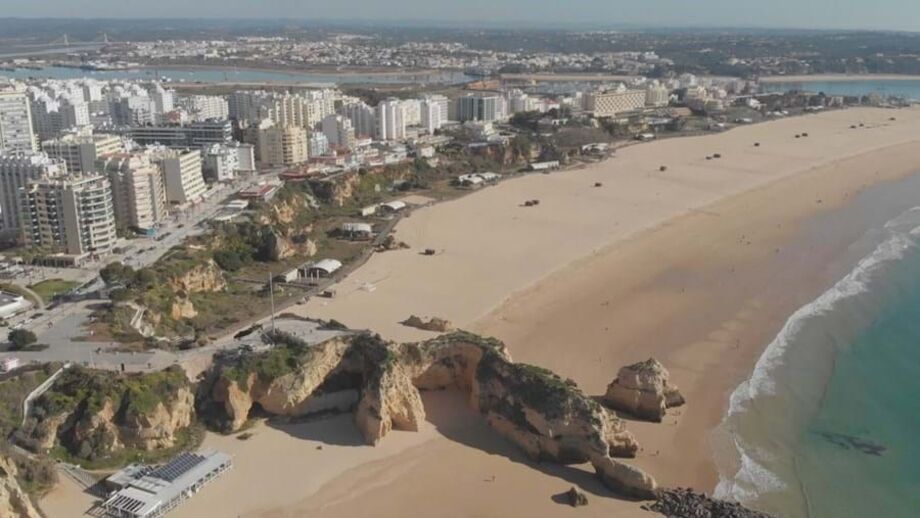 Reino Unido coloca Portugal na lista verde de destinos