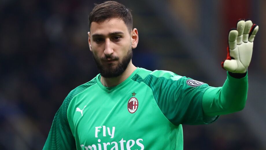 Donnarumma nunca foi apenas o dono da baliza: Das novela da renovação ao 'apertão' dos ultras